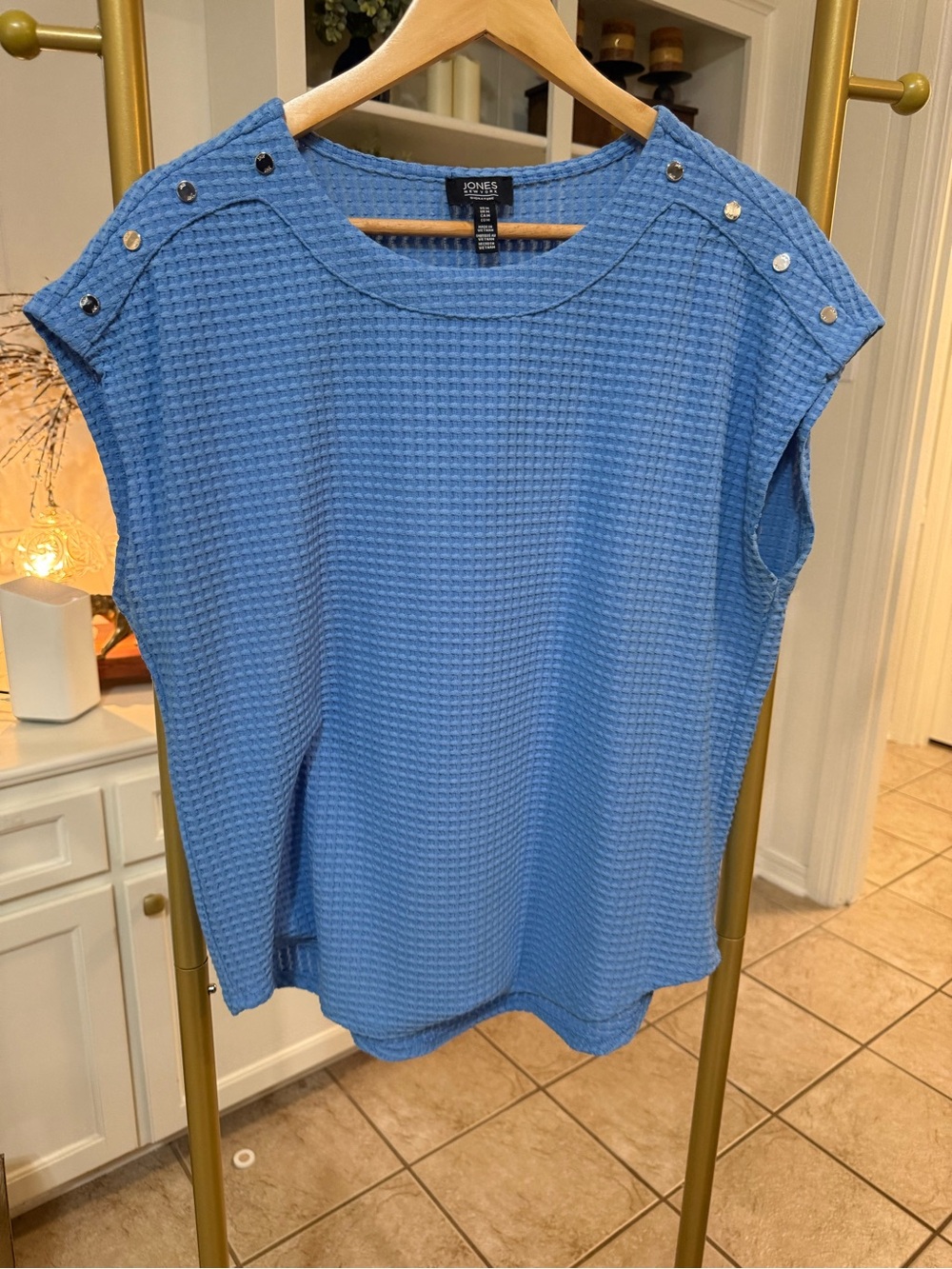 Jones New York Blue Sleeveless Waffle Knit Top with Shoulder Studs Size Medium